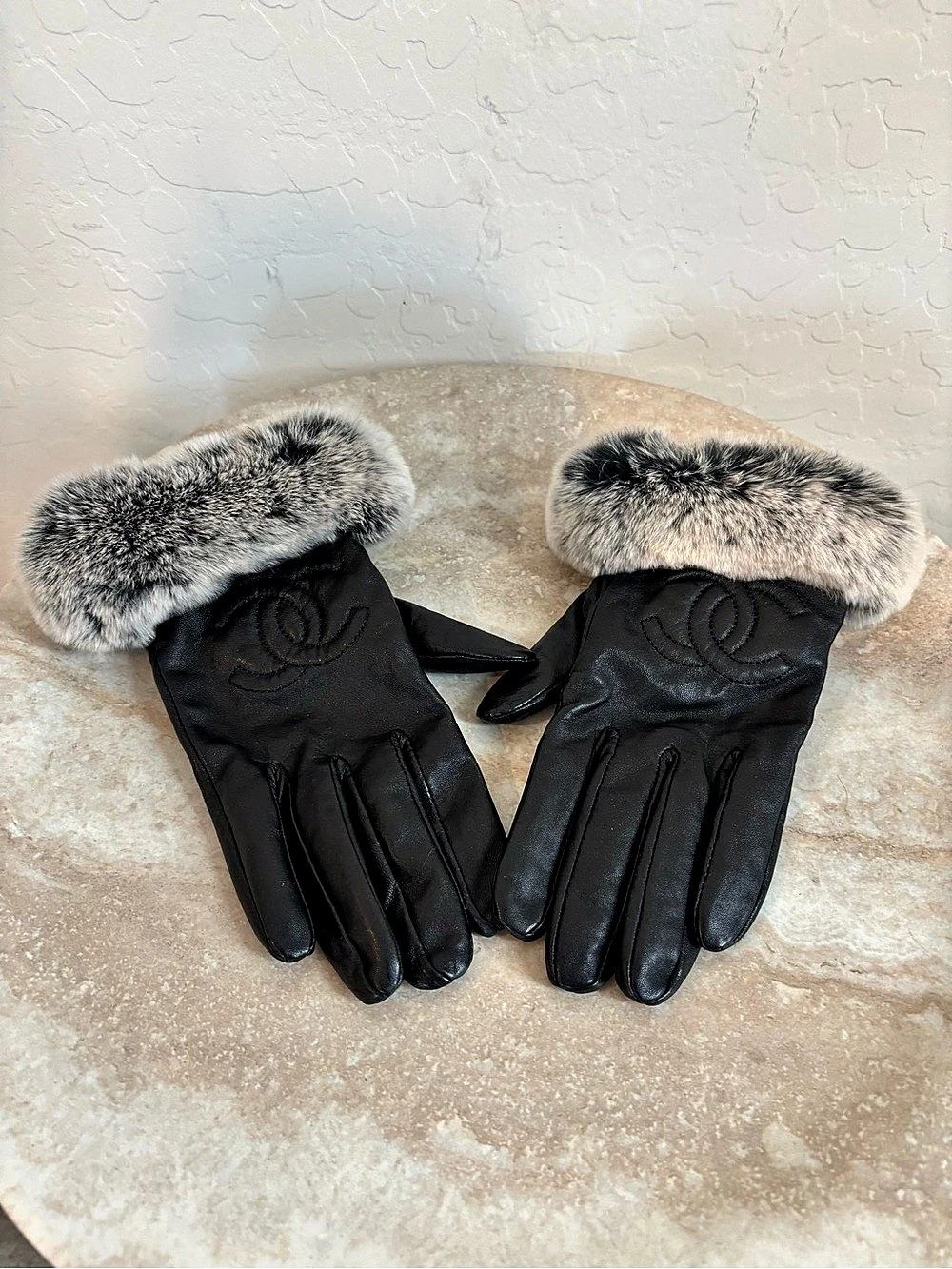 Chanel Fur Cuff Leather Gloves in Black & Gray